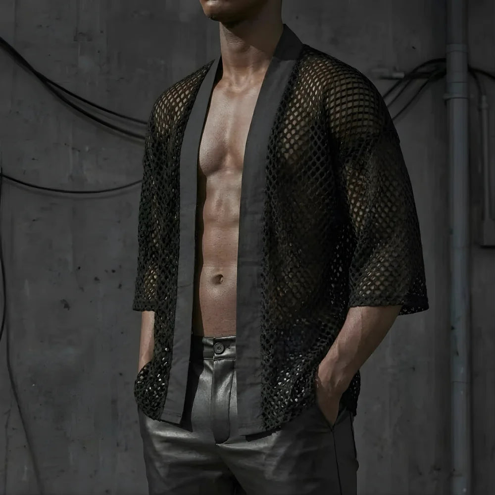 Mesh Vibe Kimono, Hände in Taschen, lässiger Festival-Style