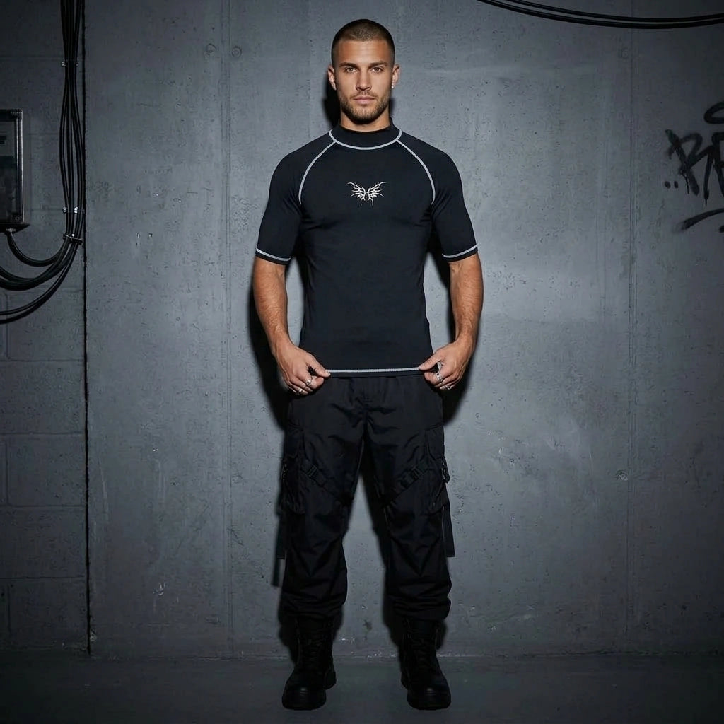 Tribal Techno Vibes Funktionsshirt – Ganzkörper-Look mit Cargo Hose #farbe_schwarz